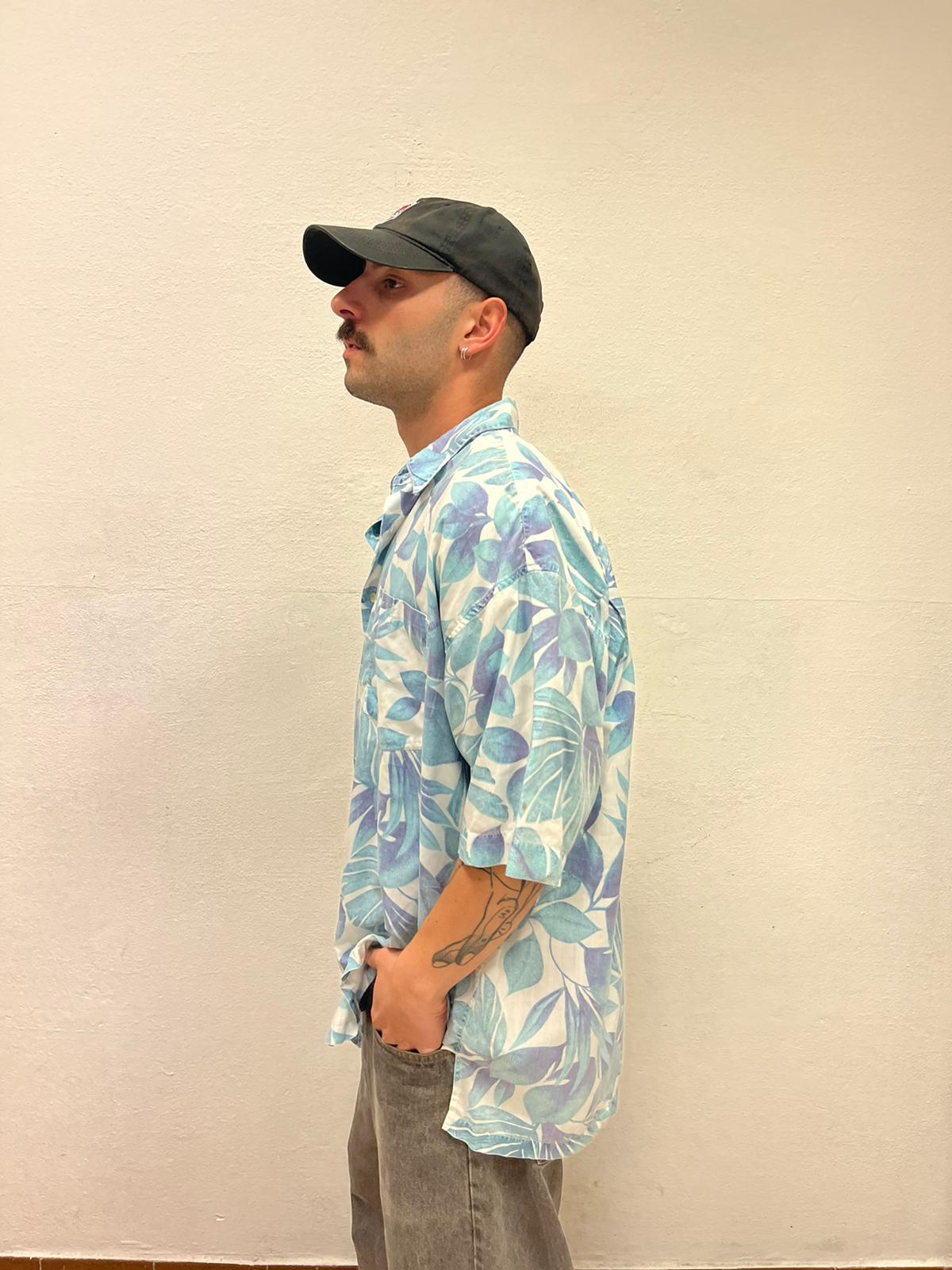 Hawaii shirt